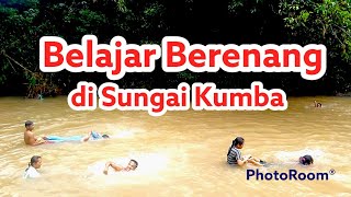 Belajar Berenang di Sungai Kumba Kalimantan Barat