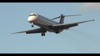 Delta DC-9 Landing at Chicago O'Hare