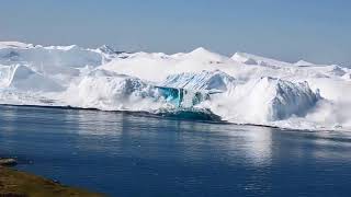 This is what an iceberg calving and flipping looks like Ilulissat Icefjord, Greenland  📹 Peter Sønd