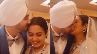 Neha Kakkar KISSING Rohanpreet Singh While On Honeymoon