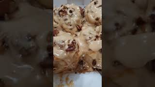 CINNABON | The Signature Cinnamon Roll #Shorts