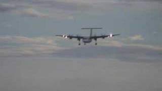 Dash 7 Landing in Los Roques......again