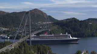 Queen Mary 2 ( Cunard Line )