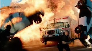 Ambulance Heist Movie Review (2022) [Micheal Bay, Jake Gyllenhaal, Wale]