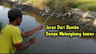 hampir patah !! Najur ikan gabus monster di sungai || joran dari bambu sampe melengkung