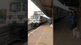 12245/Howrah - SMVT Bengaluru Duronto Express #indianrailways #shortsvideo #viralshorts #duranto