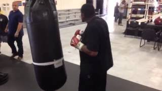 Riddick Bowe Boxing Hall Of Famer Light Work Out 2016 09/12/16