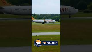 Boeing 737 8AL Take off in Hamburg #shorts #subscribe #boeing737