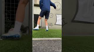 Wall passing #football #athletetraining #footballtraining #footballdrills