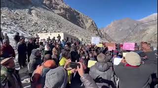 Reports of Massive demonstrations by people of Pakistan occupied Gilgit baltistan