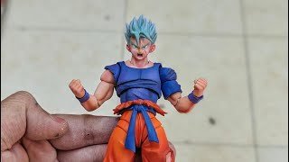 Super Saiyan Blue Kaioken x20 Future Gohan by AVTCUSTOMS