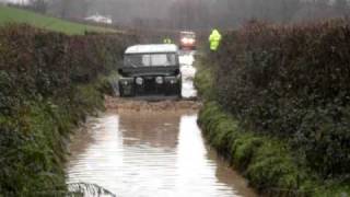 Land Rover Greenlaning in the wet 2