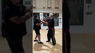 Switching Hands After A Lock! #short #shorts #fma #martialarts #filipinomartialarts #modernarnis