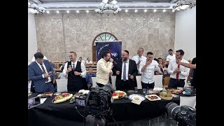 ספיישל בין הזמנים בחידודון | שידור חי עם גדולי הזמר בהגשת שר השמחה עמי מימון