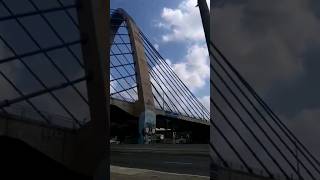 Ponte estaiada sobre a avenida Salim Farah Maluf