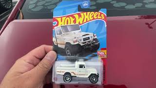 John316diecast Unboxing Hot wheels 2023 regular treasure hunt K CASE Toyota Land Cruiser