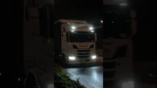 Scania NG with high beam lights