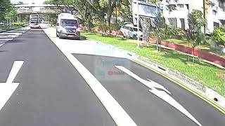 Car went onto walkway along Hougang ave 3 | 25 Jun 2023