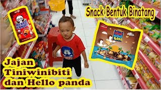 Bocah kecil Jajan Hellopanda dan Tiniwinibiti snack bentuk binatang