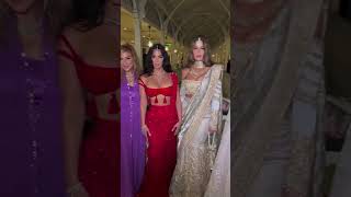 KimKardashian and Khloe Kardashian at billionaire Anant Ambani 's wedding #bollywood