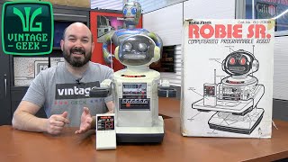 Vintage Geek Welcomes A Radio Shack Robot