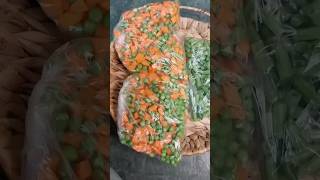 تفريز البسله بالجزر 🌿بطريقه المصانع 🏭وتفضل معاكي طازه من السنه للسنه  #ترند #shorts #food #recipe