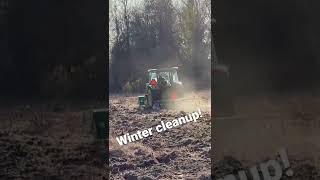 John Deere 5075E workin’ dirt!