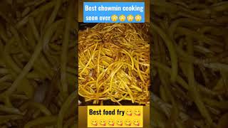 सबसे ज्यादा बिकने वाला फ़ास्ट फ़ूड#Deliciouschowmincooking😋😋😋#chowmein #eating#streetfood #shorts