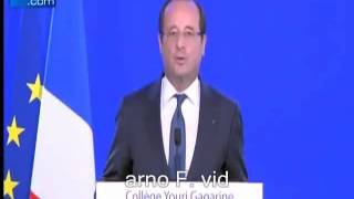 Hollande chante seven nation army , tetris et jéopardy a la suite !