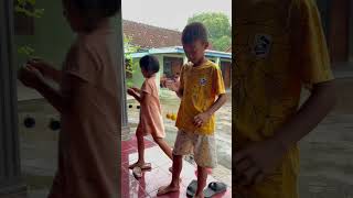 Belajar lato lato sama anak sragen #latolato #short #sragen