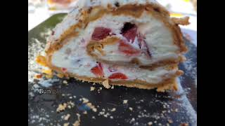 Rulada Pavlova cu căpșuni 🍓 mascarpone și frișcă  - Bezeaua e gata în 10 minute iar crema în 2!