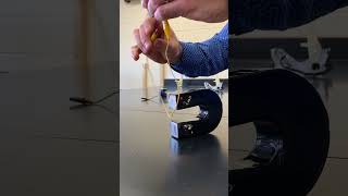 Jumping wire trick - magnets and electricity #physics