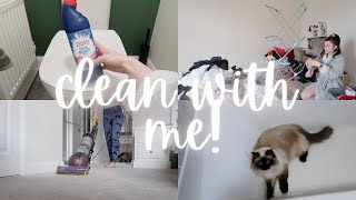 Weekly Cleaning Routine - Clean With Me Motivation, Nandos Takeaway & Cat Goes Crazy for Laser Pen!