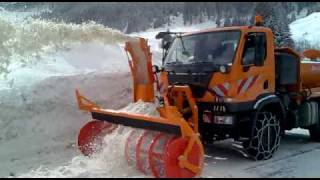 Kahlbacher Frässchleuder KFS 750/2500 auf Mercedes Unimog U20