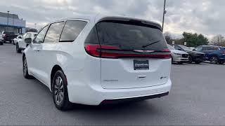 2022 Chrysler Pacifica Hybrid Touring L FWD Fredrick