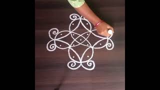 ఇంటికి లక్ష్మీ కళని తెచ్చే Simple ☝️ ముగ్గు #rangoli #muggulu