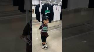 Jalan-jalan hampir nabrak kakak #shorts #funny #shortsviral #anaklucu #funnyvideo #jalanjalan #fyp