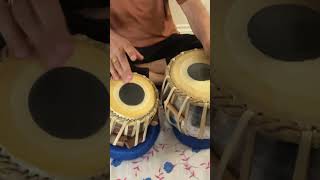 Tabla mantra - Dhin na ..