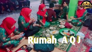 Team KSPPS "NGIRING TUNAS PAICE" berkunjung ke rumah salah satu karyawan koperasi ( A Q J )