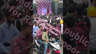 Indori crazy public for Ranbir Kapoor ! #ranbirkapoor #indore #kalyanjewellers #shorts #trending