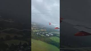 EasyJet a320 rainy takeoff and climb from Gatwick