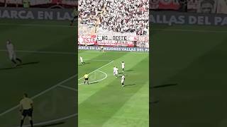 Golazo de Edison Flores para abrir el marcador ⚽️#centenario #universitario #futbol #lau #campeones