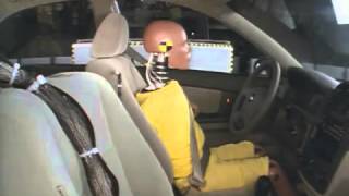 Crash Test2004 Kia Spectra side test