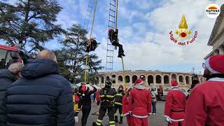 Vigili del fuoco in piazza Bra per la maratona Telethon 2022