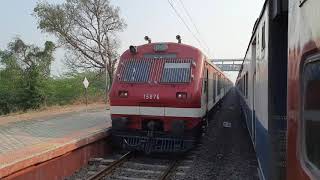 Koyna Express Jaysingpur Departure | Satara Kolhapur Demu crossing #indianrailways #railway