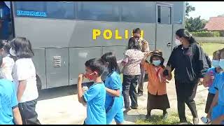 Vaksinasi massal untuk pelajar usia 6-12 Tahun di laksanakan di polres Toba Oleh DinkesToba