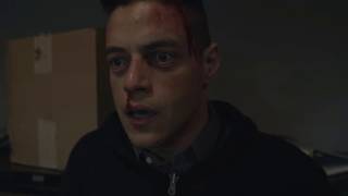 Mr. Robot beats up Elliot