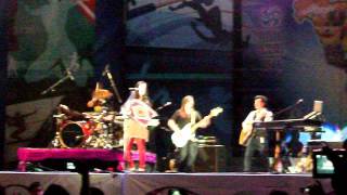 Julieta Venegas - El presente - Fiestas de Octubre 2011