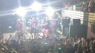 New Found Glory - "Head On Collision" 05/06/2017 Mohawk - Austin, TX