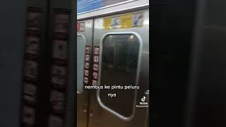 viral KRL dilempar batu di jakarta